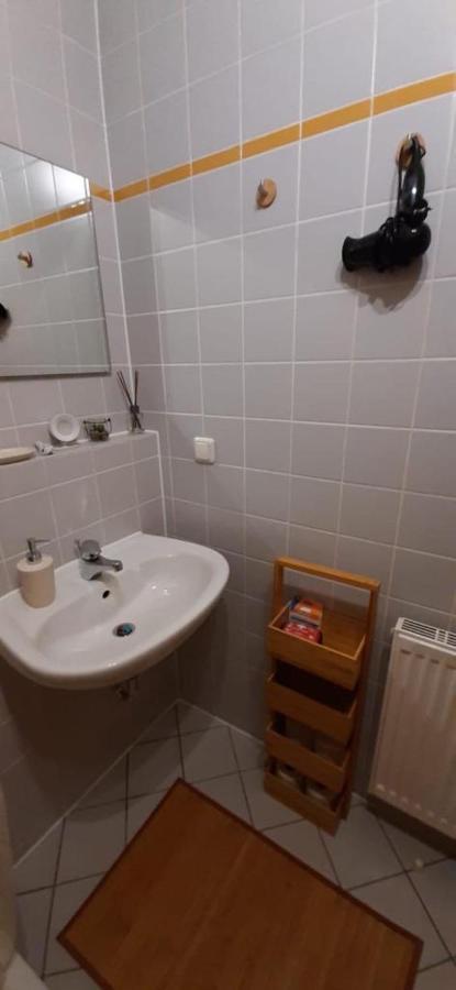 Apartment Kleine Liesl In Der Neustadt Mit Parkplatz *